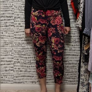 GAIAM floral crop leggings